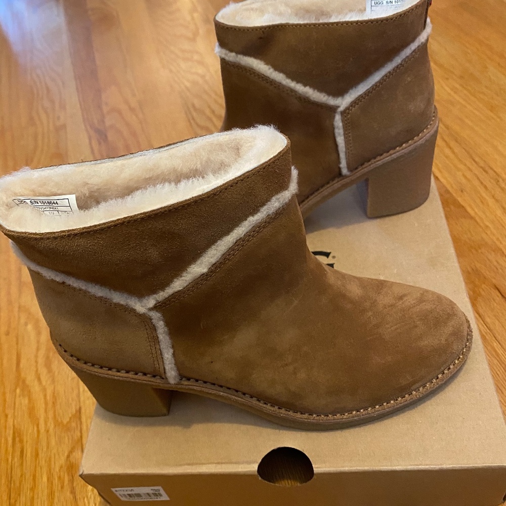 UGG Kasen Boots